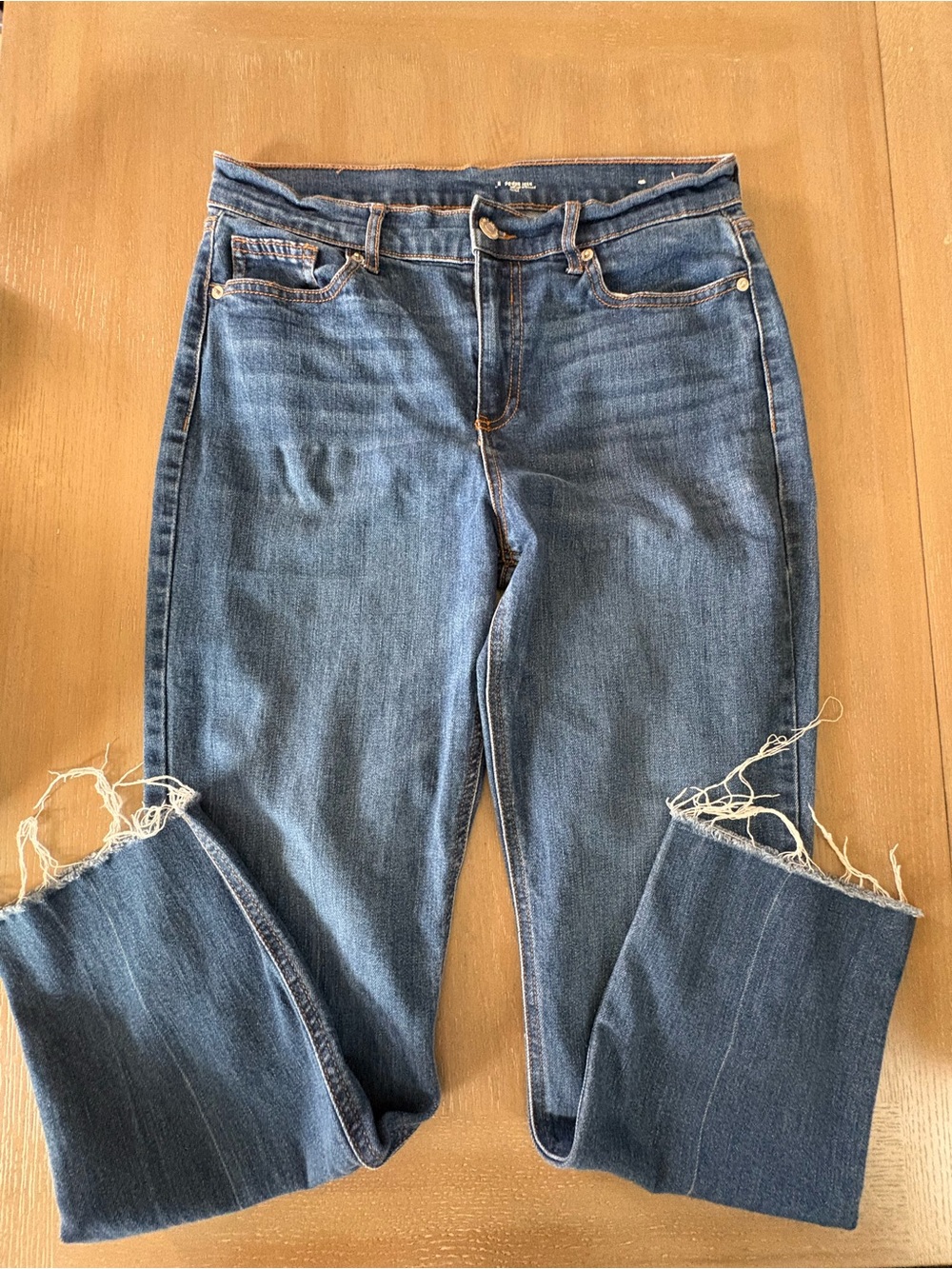 Old Navy Blue Straight-Leg Women's Jeans with Frayed Hem